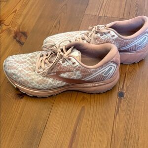 Brooks Ghost Athletic Shoes - Light Pink and White